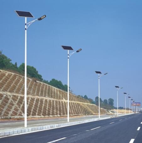 新疆風光互補太陽能路燈