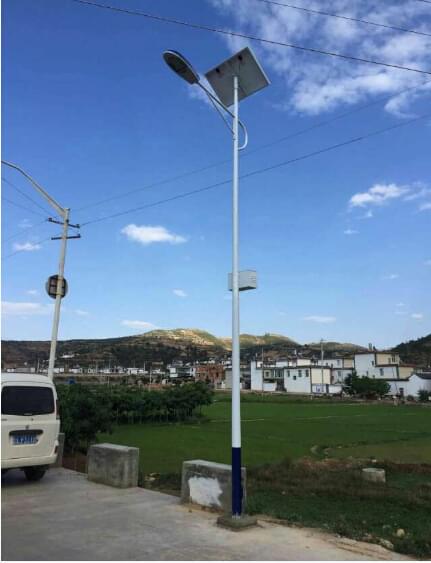 四川農村led太陽能路燈案例圖