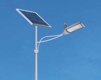 華可：太陽能路燈蓄電池應如何維護？