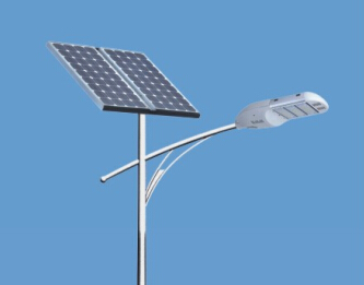 華可：如何確定led太陽能路燈的抗雨天數？