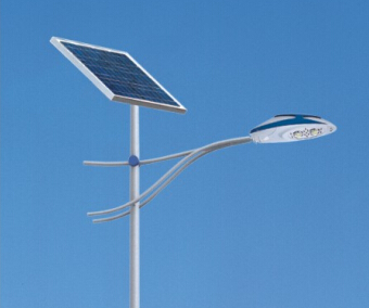 農村太陽能路燈配置蓄電池還是鋰電池好？